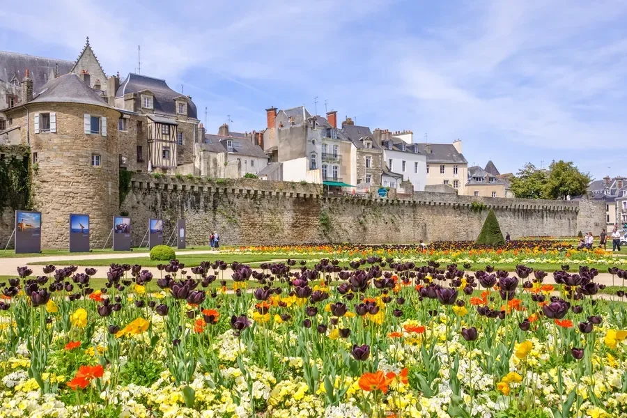 remparts vannes camping bretagne